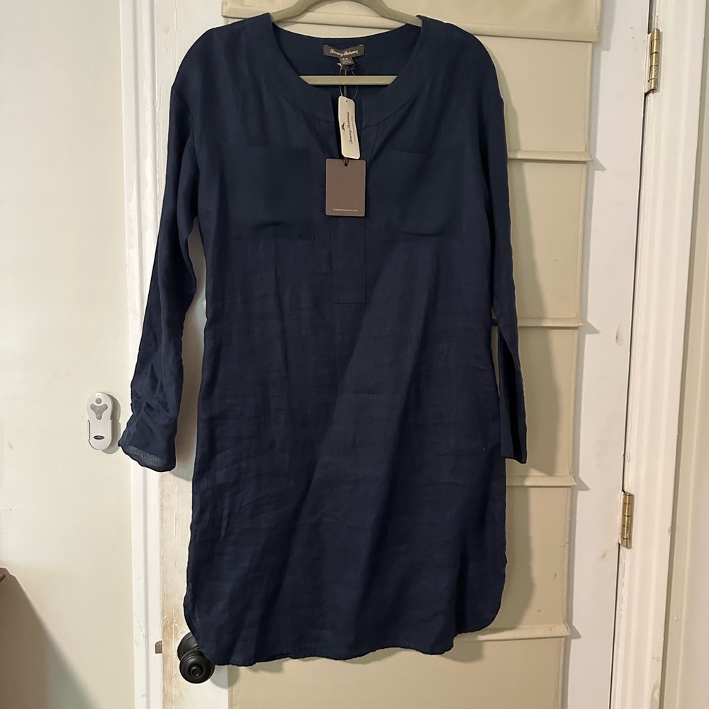 Tommy Bahama Navy Linen Lightweight Longsleeve. Small